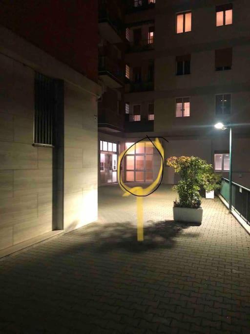 Splendido Appartamento In Zona Fiera A Bologna Exterior photo